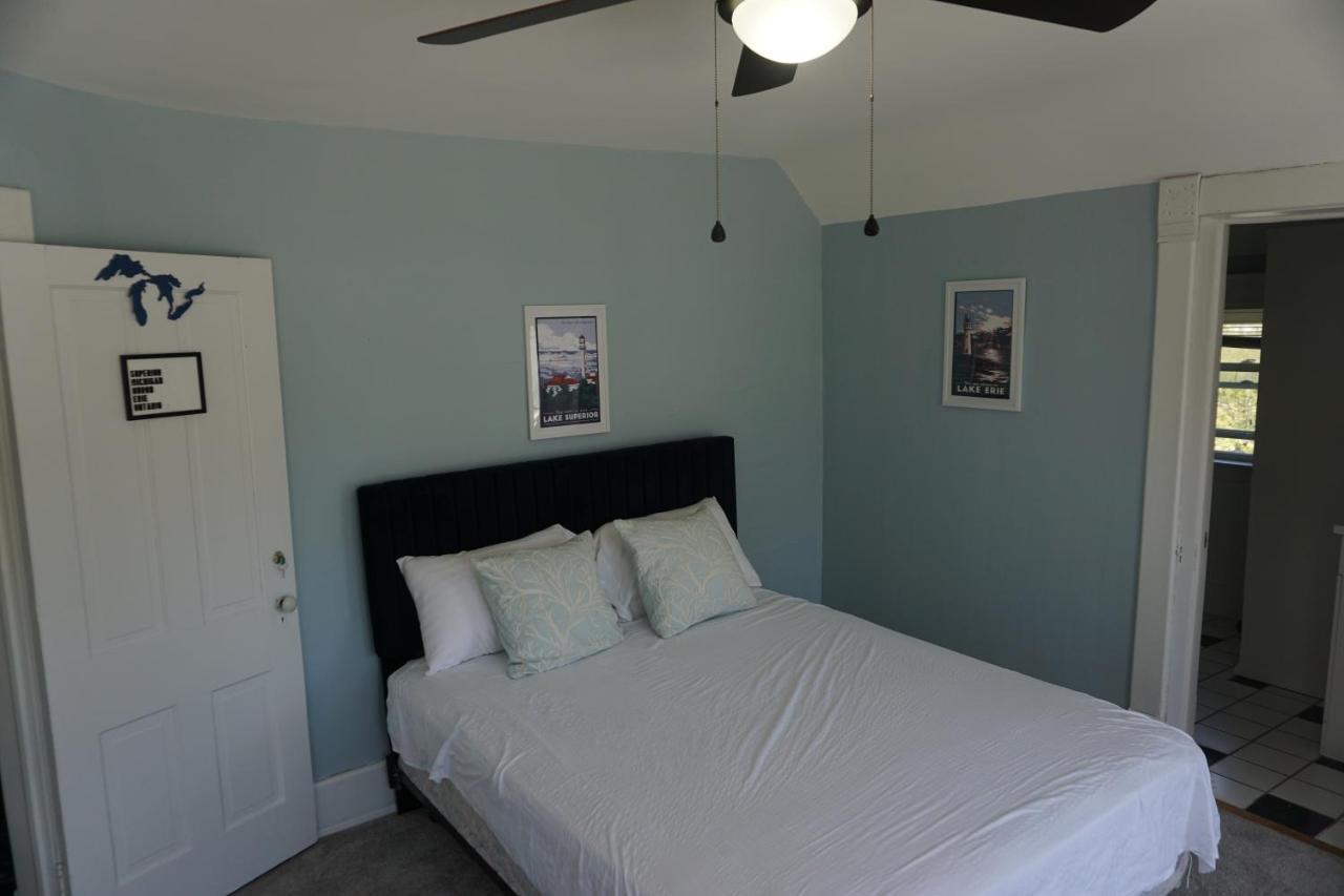 مبيت وإفطار Charlevoix House - The Northside المظهر الخارجي الصورة
