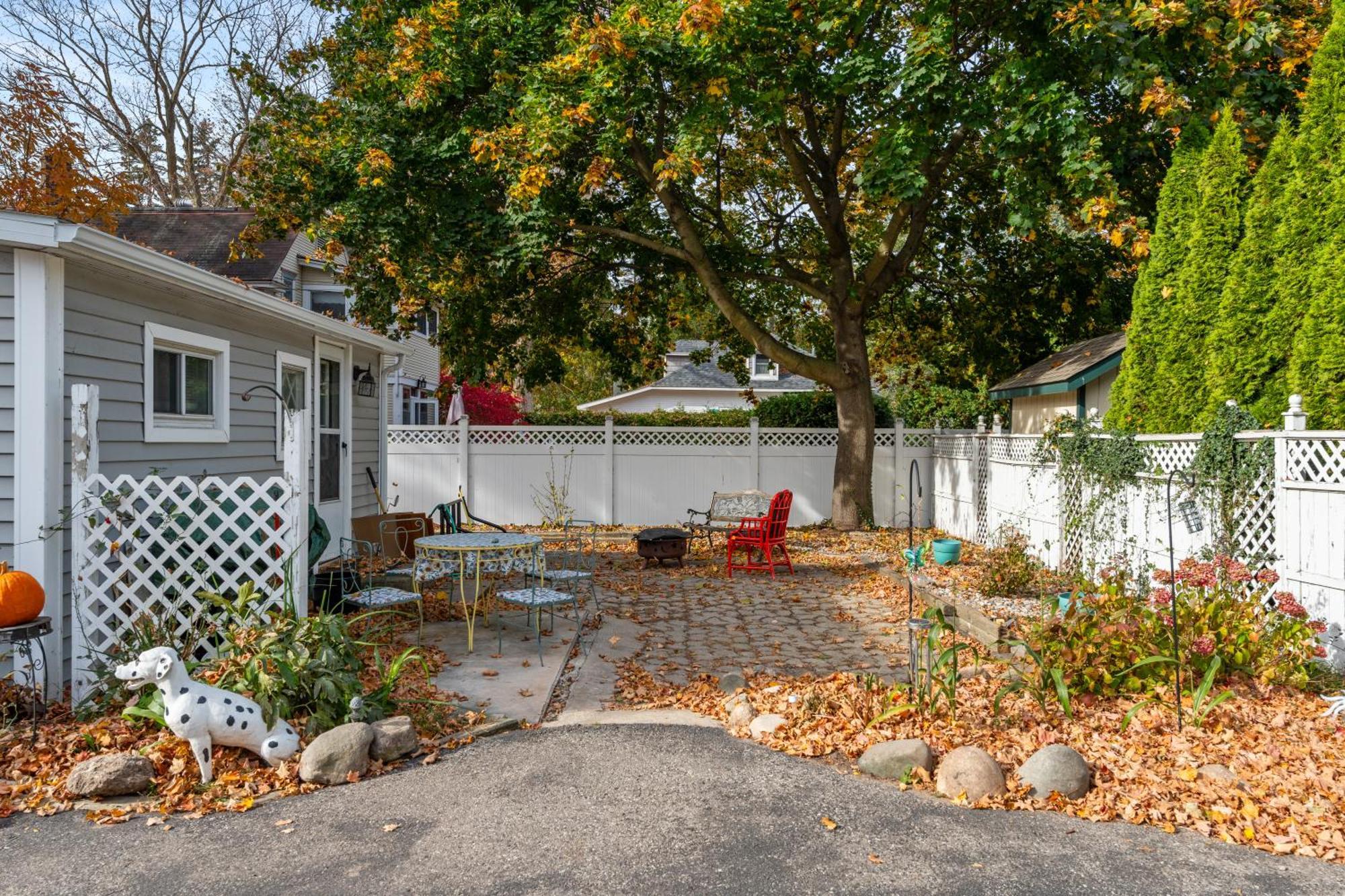 مبيت وإفطار Charlevoix House - The Northside المظهر الخارجي الصورة