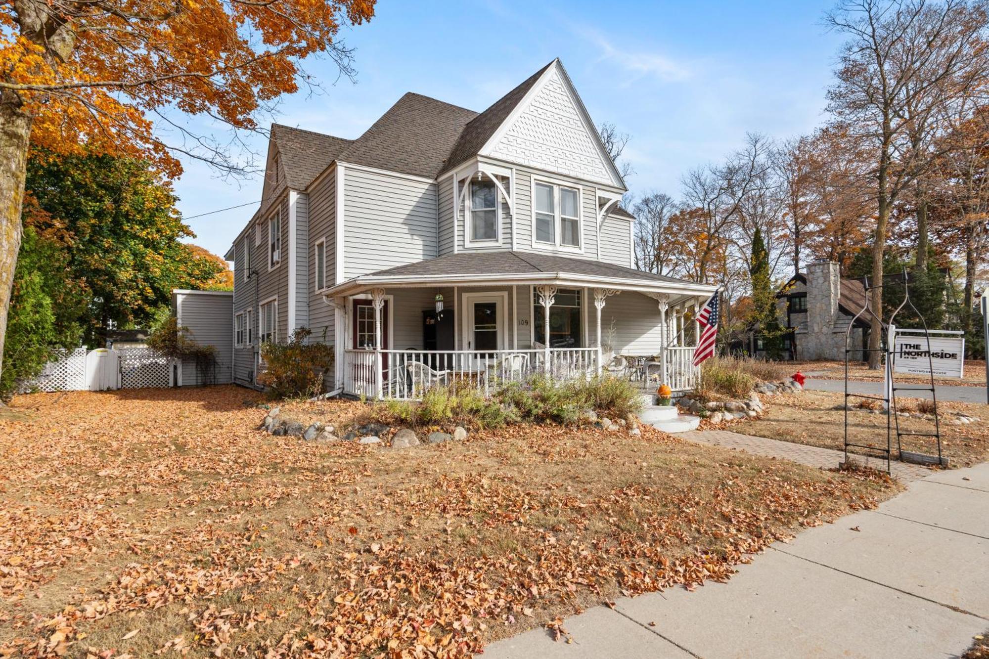 مبيت وإفطار Charlevoix House - The Northside المظهر الخارجي الصورة